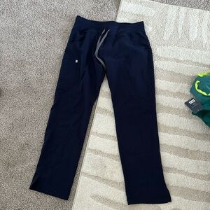 Figs Livingston basic scrub pants